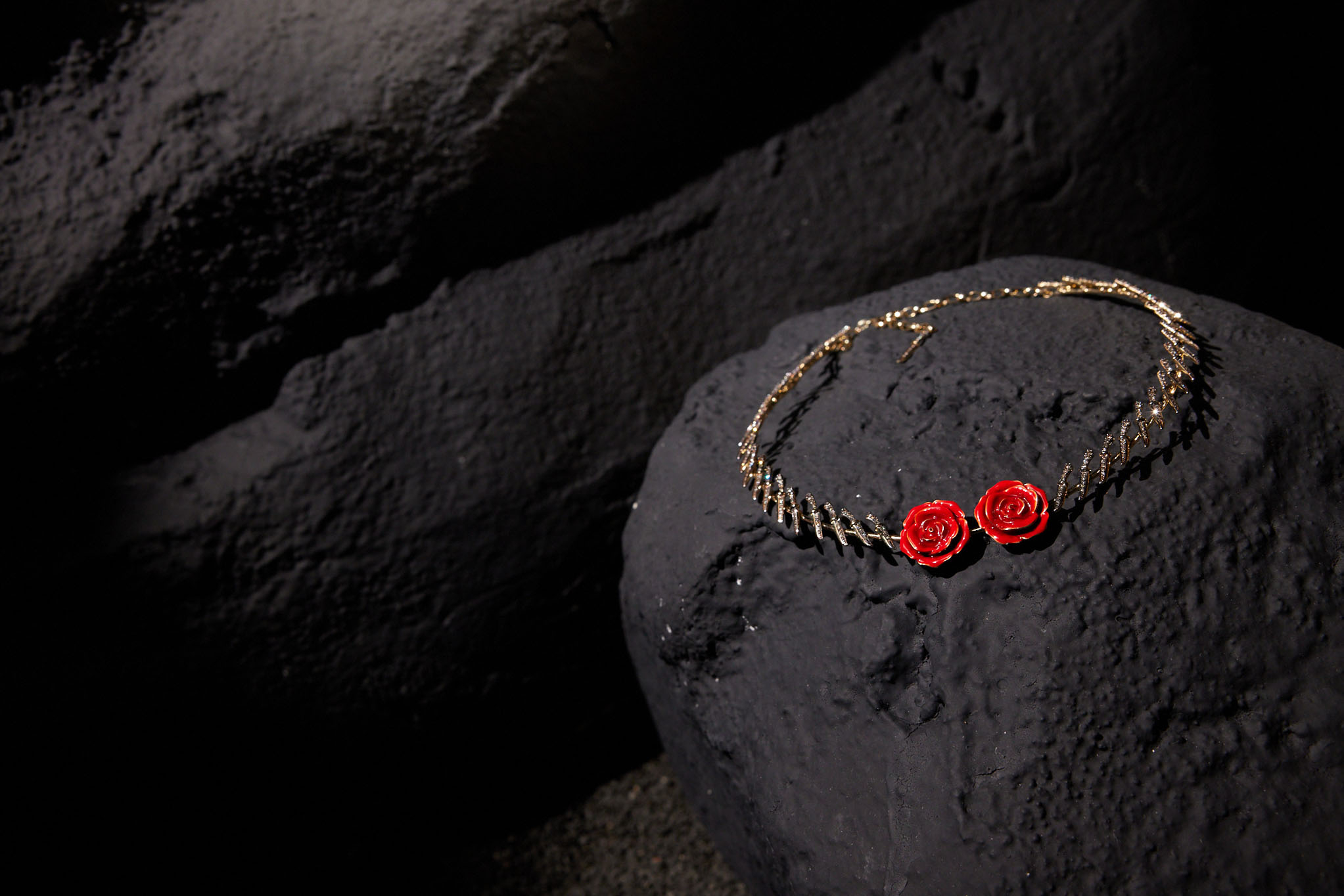 Bıçak ve Gül Choker