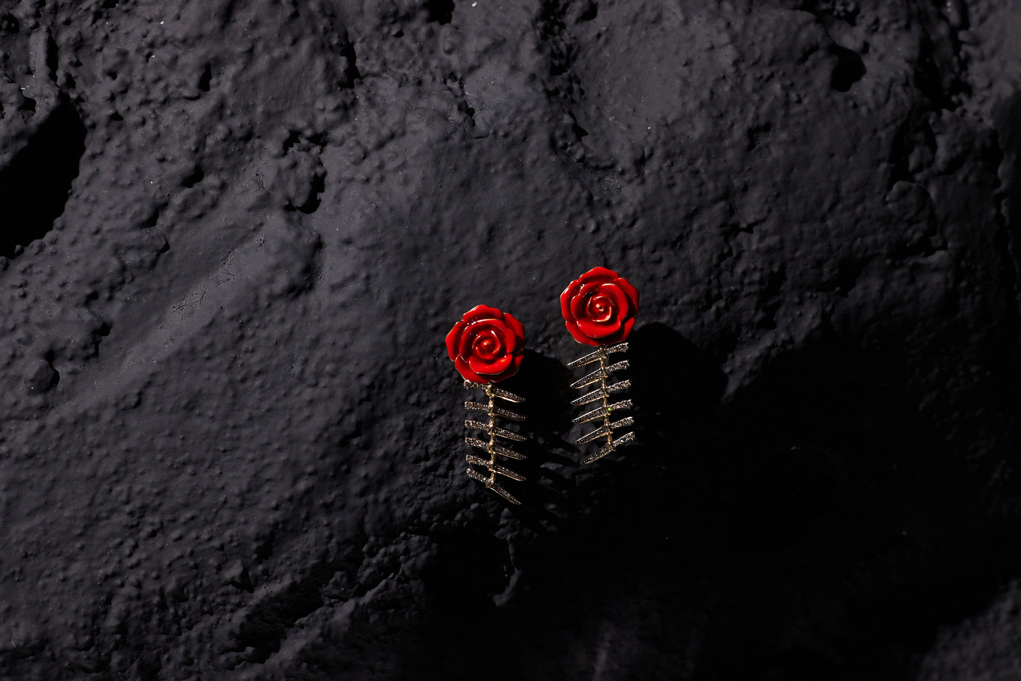 Bıçak ve Gül Earring