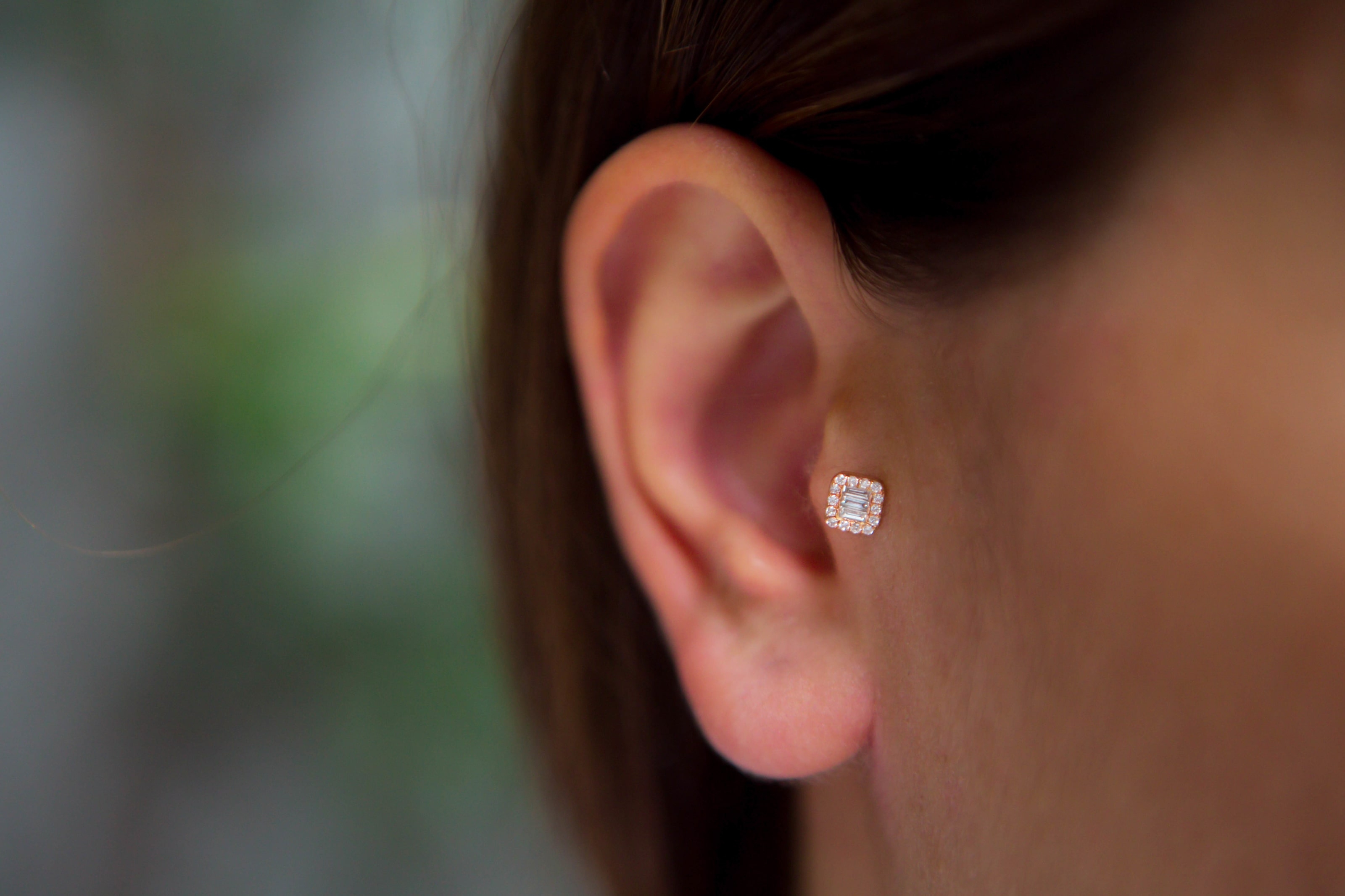 Kare Baget Tragus
