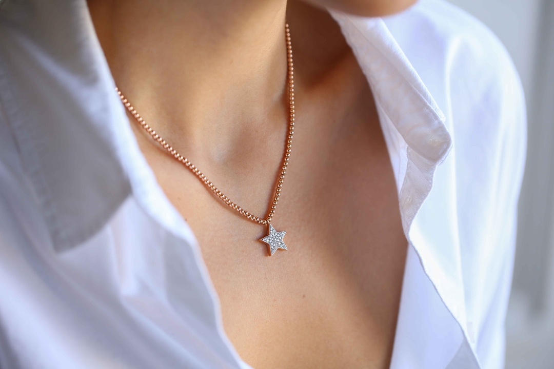The Star (1)