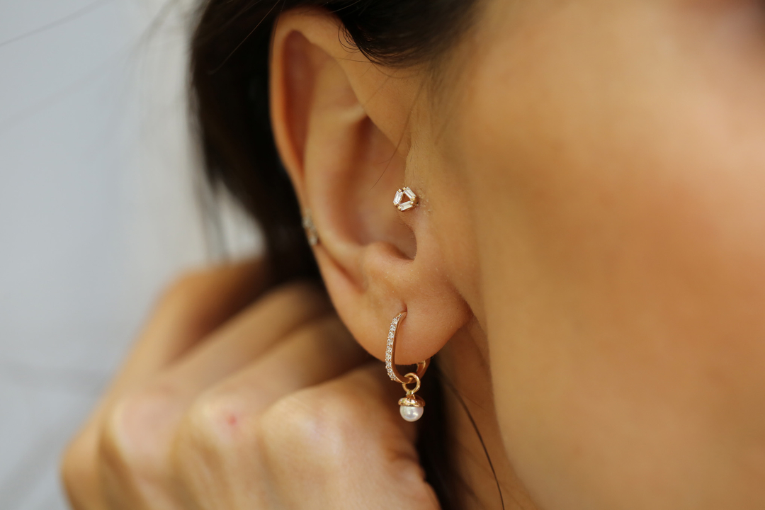 Tria Tragus (1)